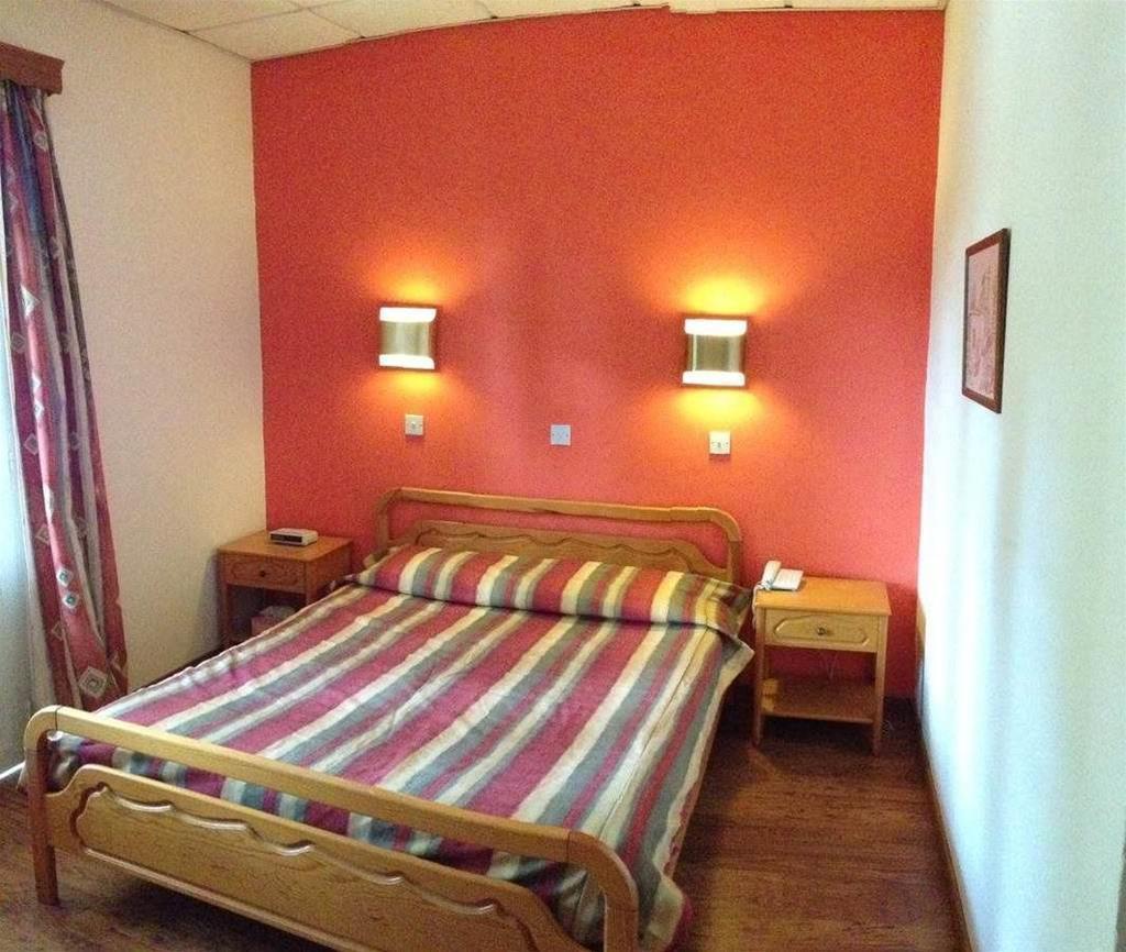 New Helvetia Hotel Платрес Екстер'єр фото
